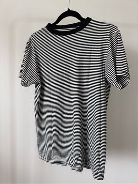 Artist Union Clothing Co. Black and White Striped Short Sleeve Tee